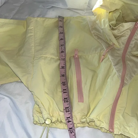 Zara Cropped Yellow Hooded Rain Jacket with Pink Accents size Large - Picture 11 of 12